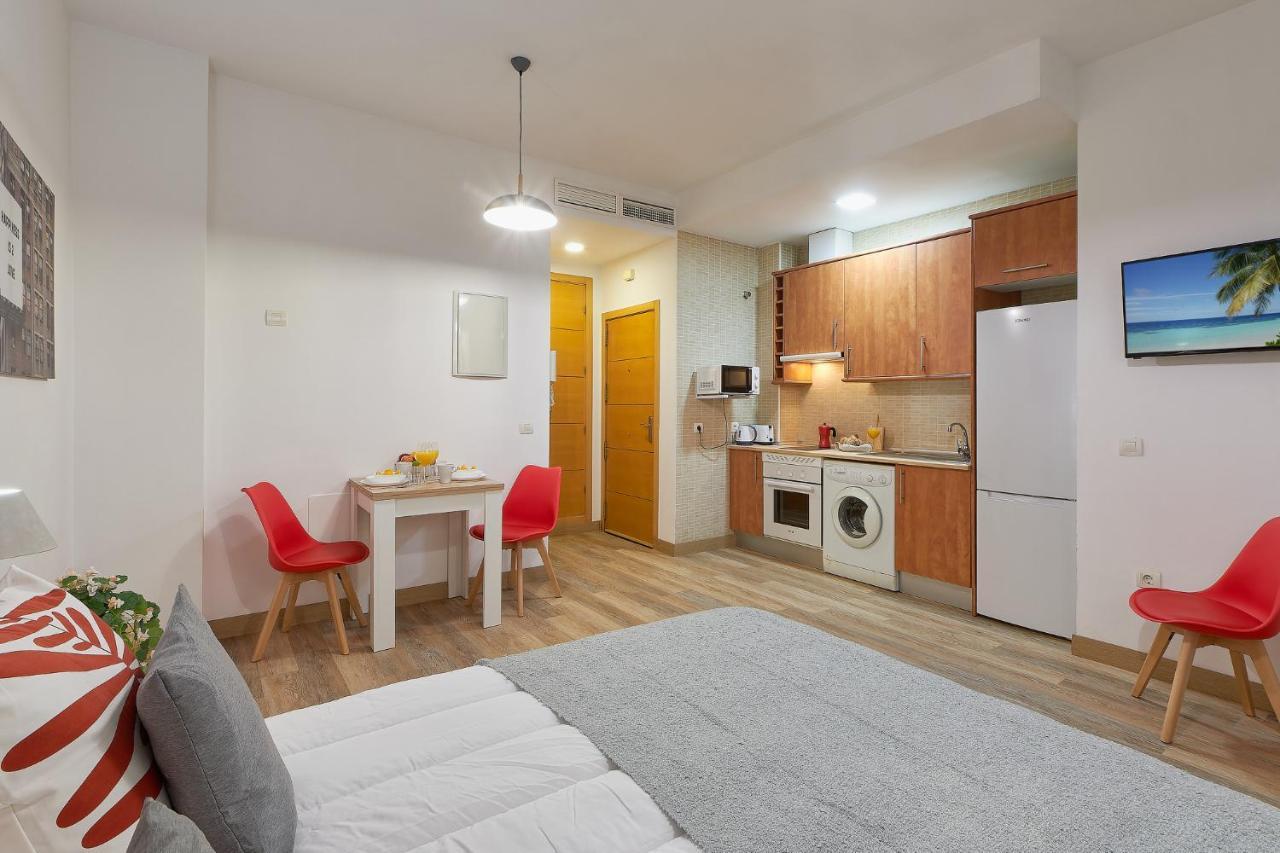 Appartamento Victoria Urbanite Málaga Esterno foto